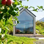 In The Orchard Semesterbostad *